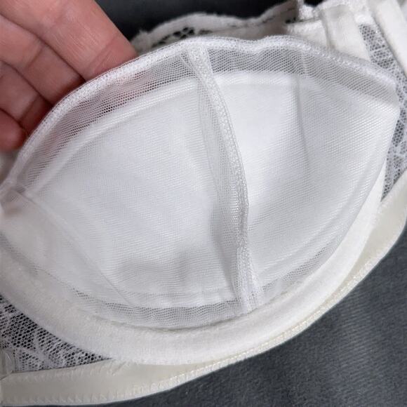 New Agent Provocateur Love Strapless Bra White Size 32C Straps Padded Bridal - Picture 7 of 11